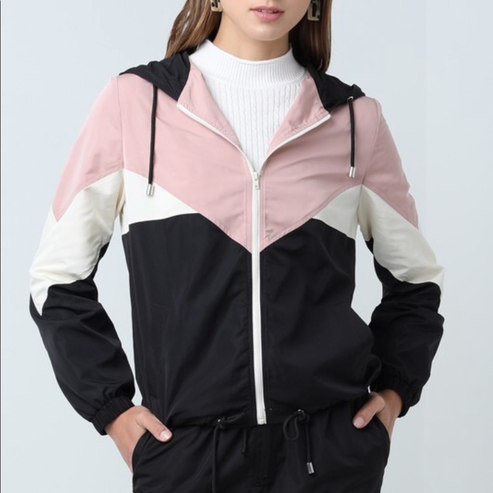 🆕 TIA Color Block Zip Hooded Windbreaker - Picture 5 of 8